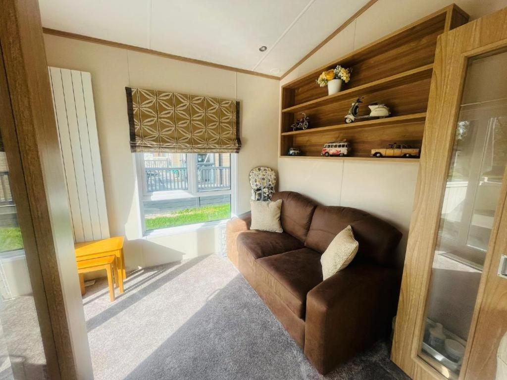 Вилла Rosie'S Rest With Hot Tub Barmby on the Moor Экстерьер фото